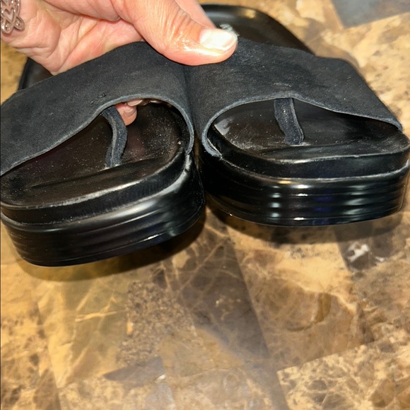 Donald J. Pliner Black Slide Sandals - Picture 8 of 8